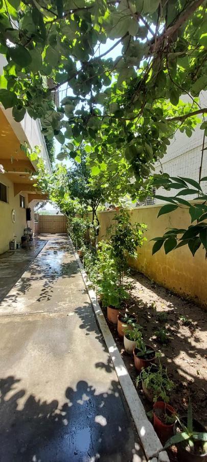 Villa Madani Дуррес Экстерьер фото